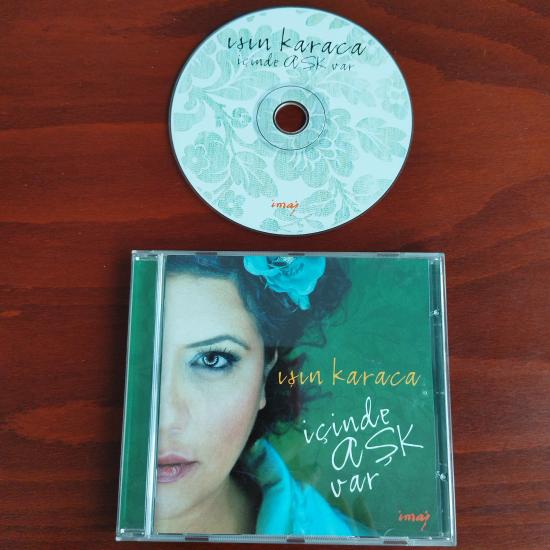 Işın Karaca ‎– İçinde Aşk Var  - 2004 Türkiye Basım - 2. El CD Albüm