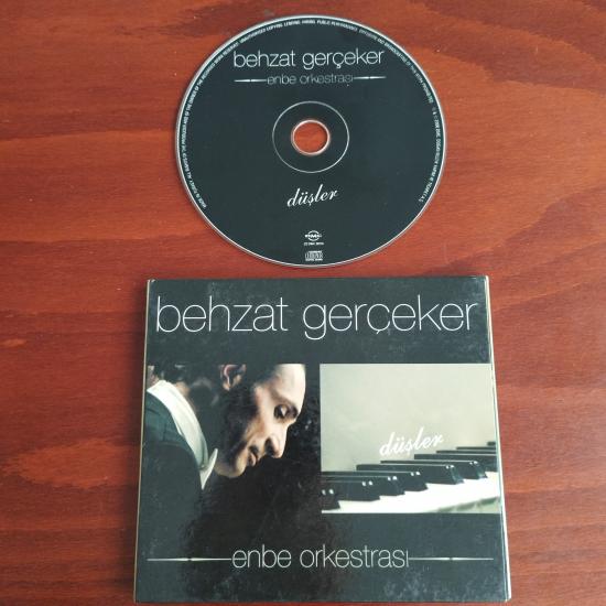 Behzat Gerçeker & Enbe Orkestrası – Düşler - 2006 Türkiye Basım - 2. El CD Albüm - İsme İthafen İmzalıdır.