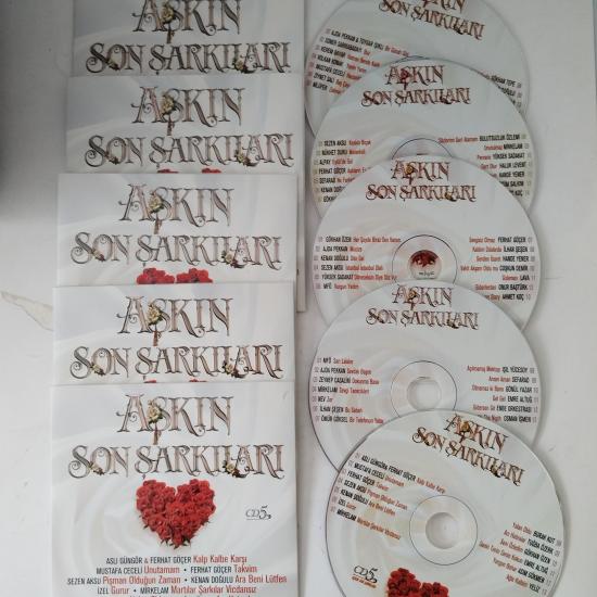 Aşkın son Şarkıları -  (66 AŞK ŞARKISI / BOX SET) -  Türkiye Basım - 2. El 5XCD Albüm