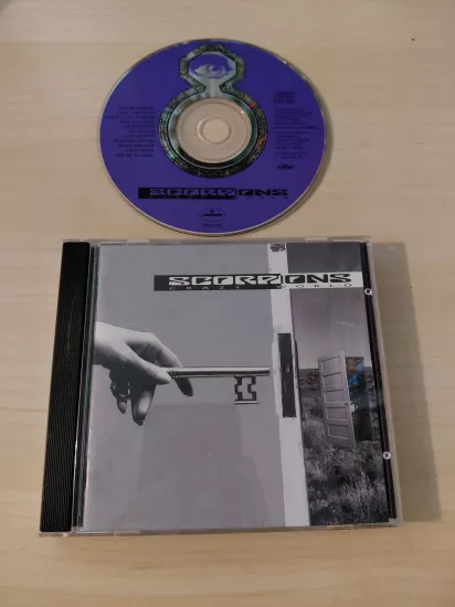 Scorpions ‎ – Crazy World - 1990 Japonya Basım CD Albüm