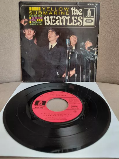 The Beatles  –  Yellow Submarine  - 1966  Fransa  Basım EP  Plak
