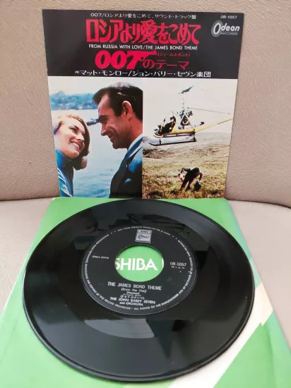 Matt Monro, The John Barry Seven – From Russia With Love / The James Bond Theme  - 1969 Japonya Basım 45lik Plak
