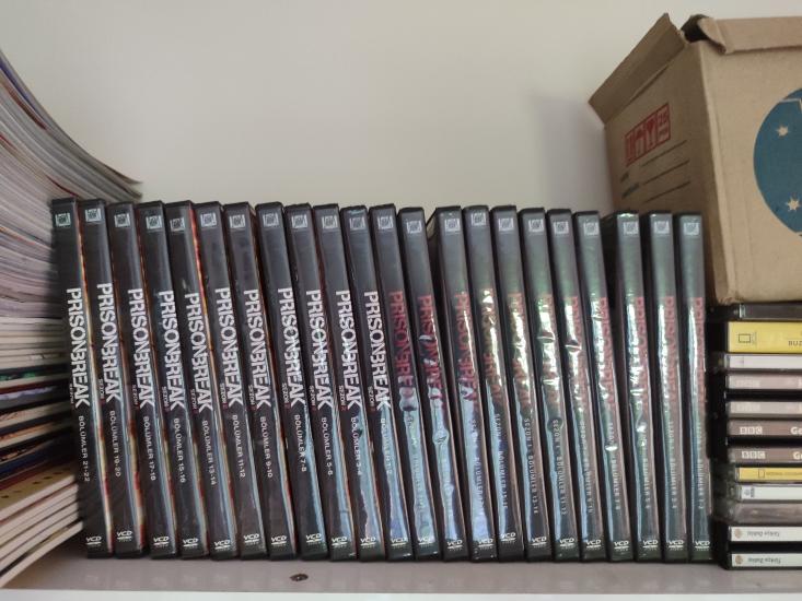 PRISON BREAK - 1. VE 2. SEZON TÜM BÖLÜMLER SET HALİNDE - 44 BÖLÜM 22 VCD