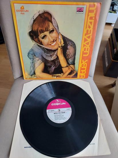Müzeyyen Senar - Bir Bahar Akşamı - 1977 Türkiye Basım 33 Lük LP Plak
