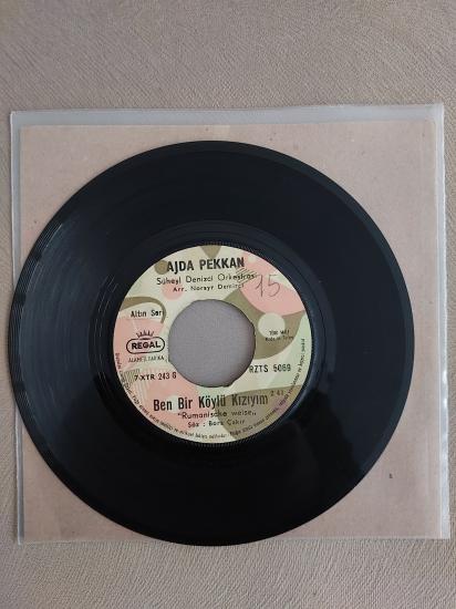 Ajda Pekkan – Tatlı Dünya / Ben Bir Köylü Kızıyım - 1969 Türkiye Basım 45 Lik Plak / Kapaksıdır