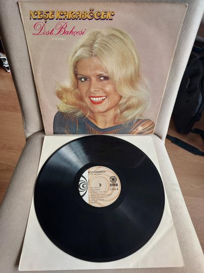 Neşe Karaböcek – Dost Bahçesi - 1979 Türkiya Basım Albüm LP Plak