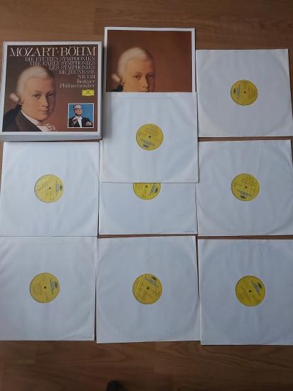 MOZART, Böhm , Berliner Philharmoniker ‎– The Early Symphonies N - 8 LP Box Set - Almanya  Basım 8 LP Albüm- 14 Sayfa Kitapçıklı