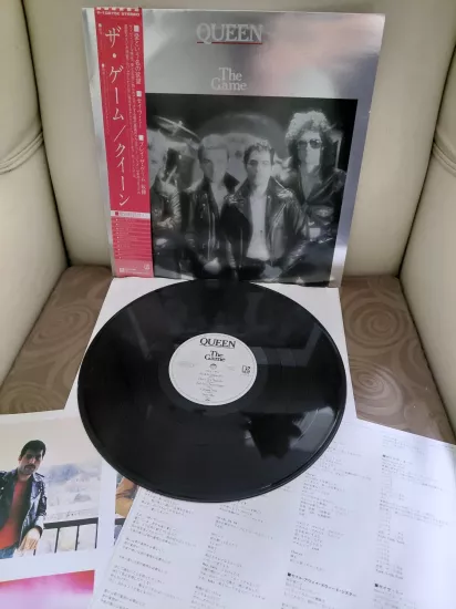 Queen  –  The Game - 1980  Japonya  Basım 33 lük  LP Plak - Obili