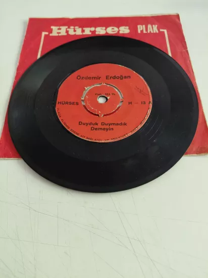 Özdemir Erdoğan – Duyduk Duymadık Demeyin  - 1969 Türkiye  Basım 45lik Plak
