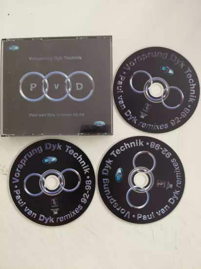 Paul van Dyk – Vorsprung Dyk Technik (Remixes 92-98)  - 1998 İngiltere Basım  3xCD  Albüm