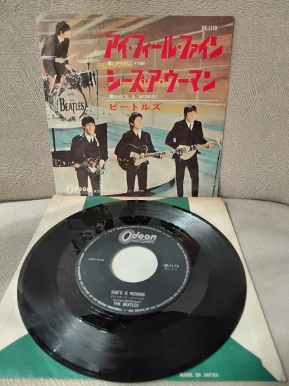 THE BEATLES  -  I Feel Fine / She’s A Woman - 1965 Japonya  Basım 45lik Plak