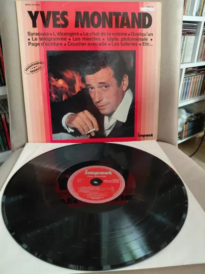 Yves Montand – Yves Montand - 1978 Fransa  Basım  33’lük LP Albüm Plak