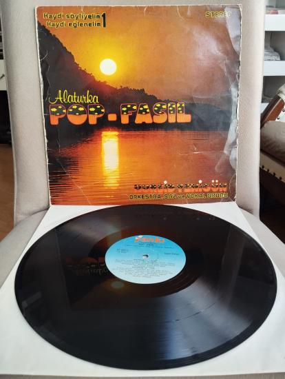 Hurşid Yenigün Orkestra Saz Ve Vokal Grubu – Alaturka Pop-Fasıl - 1979 Türkiye  Basım LP Plak Albüm