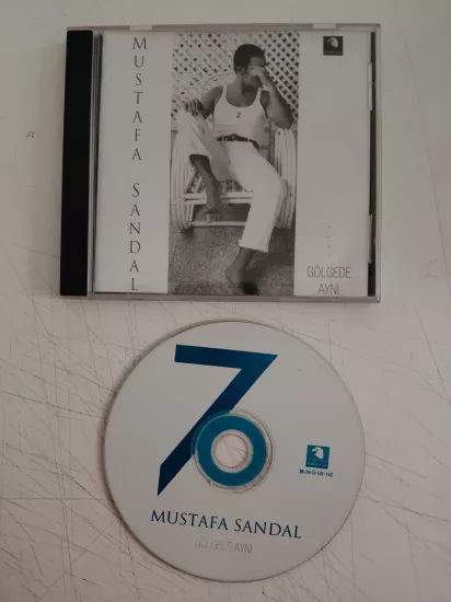 Mustafa Sandal – Gölgede Aynı +-×÷  - 1996  Türkiye Basım  CD Albüm