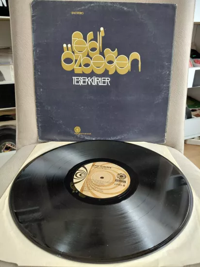 Ferdi Özbeğen ‎– Teşekkürler -  1979 Türkiye  Basım Albüm - 33 lük LP Plak