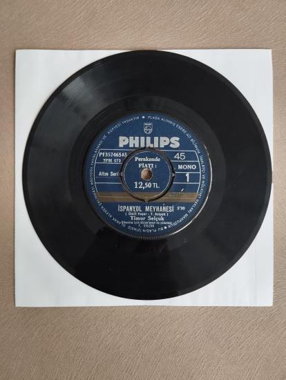 Timur Selçuk – İspanyol Meyhanesi / Beyaz Güvercin -  1972 Türkiye Basım 45 lik Plak