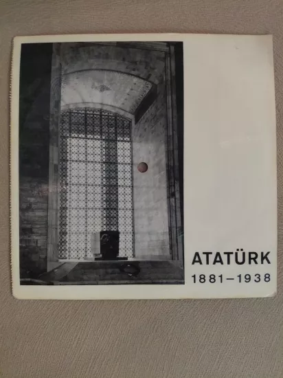 ATATÜRK ( 1881-1938)  –  NADİR  KARTPOSTAL PLAK