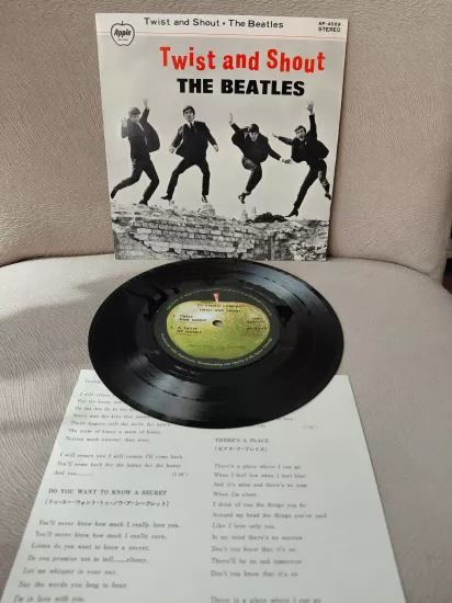 THE BEATLES  - Twist & Shout  - 1973 Japonya  Basım Mini LP