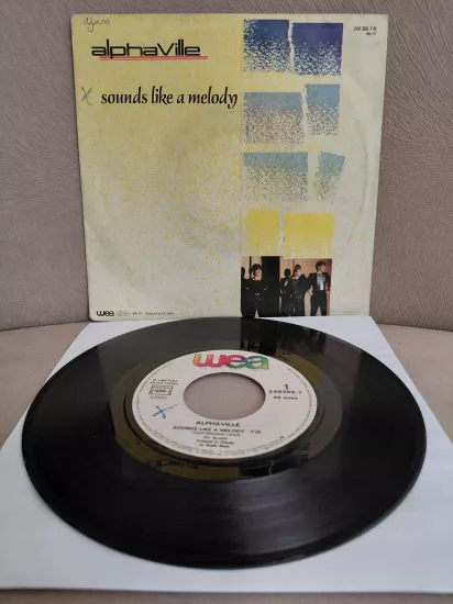 Alphaville  –  Sounds Like A Melody - 1984  Fransa Basım 45’lik  Plak