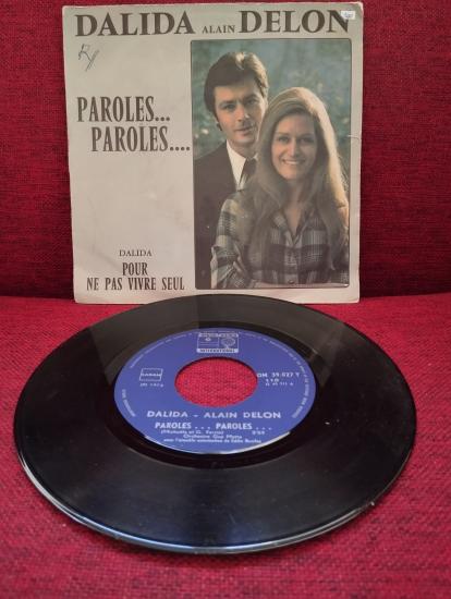 Dalida, Alain Delon – Paroles... Paroles.... - 1973 Belçika  Basım 45 LİK PLAK