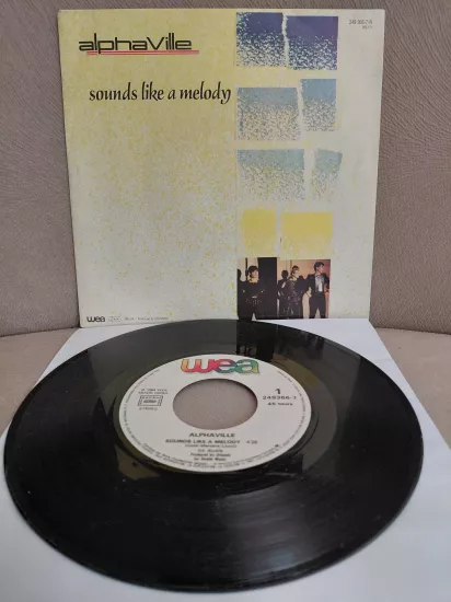 Alphaville  –  Sounds Like A Melody - 1984  Fransa Basım 45’lik  Plak