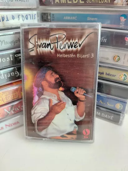 Şivan Perwer  –  Helbestên Bijartî - 3 - 2001 Türkiye  Basım Kaset Albüm /Açılmamış Ambalajlı (Kürtçe)
