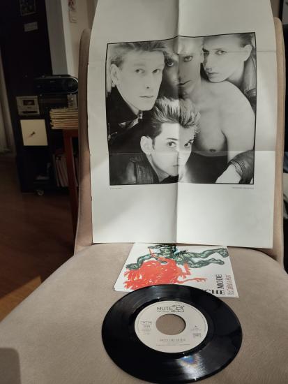 Depeche Mode ‎– It’s Called A Heart  - 1985 Hollanda Basım 45 lik Plak/Posterli
