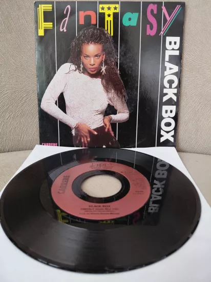 Black Box  –  Fantasy -  1990  Fransa Basım 45 lik Plak
