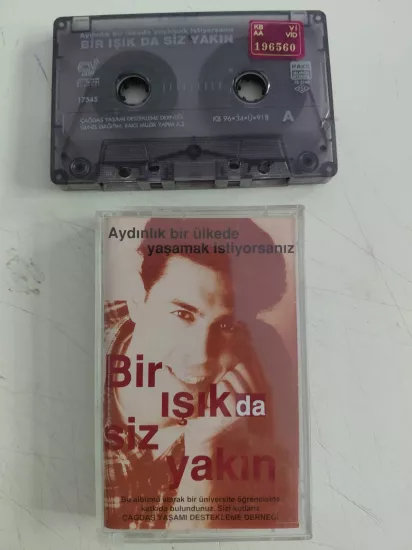 Aydınlık bir ülkede yaşamak istiyorsanız - Bir ışık da siz yakın - 1996 Türkiye Basım Kaset Albüm