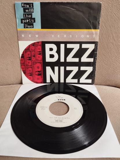 Bizz Nizz – Don’t Miss The Party Line (New Versions) -  1991 Belçika Basım 45 lik Plak