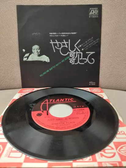 Roberta Flack  –  Killing Me Softly With His Song - 1973  Japonya Basım 45lik Plak