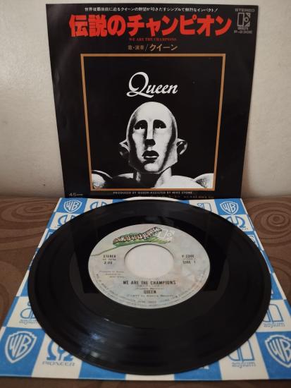QUEEN - We Are The Champions / We Will Rock You  1977 Nadir Japonya Basım 45lik Plak