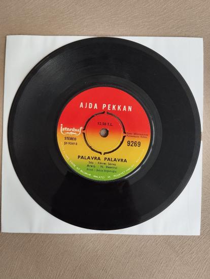 Ajda Pekkan – Seninleyim / Palavra Palavra -  1973 Türkiye Basım 45 lik Plak