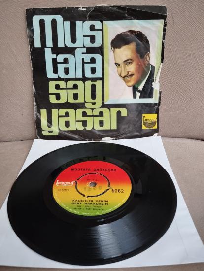 Mustafa Sağyaşar – Kalbimin Acısı dinmez / Kadehler Benim Dert Arkadaşım - Türkiye Basım  45 lik Plak