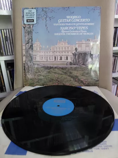 Rodrigo / Narciso Yepes  – Guitar Concerto / Fantasía Para Un Gentilhombre  - 1972 İngiltere Basım Albüm LP Plak
