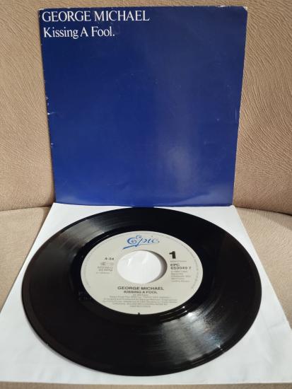 GEORGE MICHAEL - KISSING A FOOL -1987 HOLLANDA BASIM 45 LİK PLAK