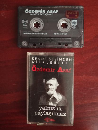 ÖZDEMİR ASAF  – Yalnızlık Paylaşılmaz / Kendi sesinden şiirleriyle -  Türkiye Basım Kaset Albüm