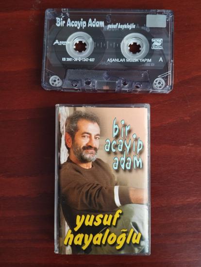 Yusuf Hayaloğlu ‎–  Bir Acayip Adam -  2001  Türkiye Basım Kaset Albüm