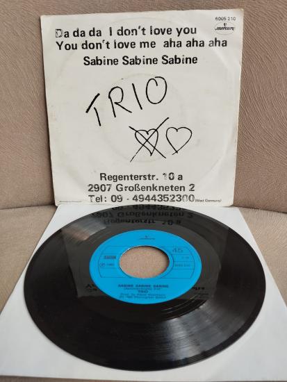 TRIO - Da Da Da I Don’t Love You You Don’t Love Me Aha Aha Aha - 1982 Almanya Basım 45lik Plak