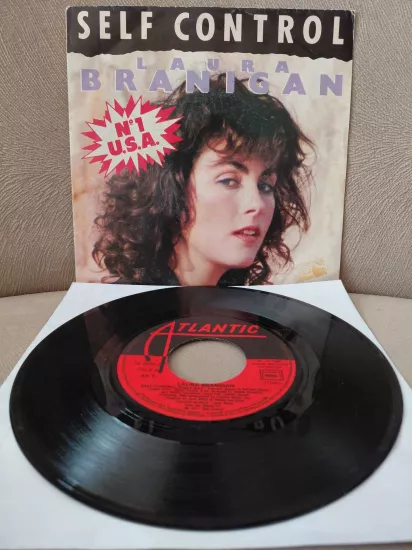 Laura Branigan  –  Self Control -  1984 Avrupa Basım 45 lik Plak