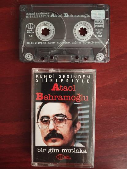Ataol Behramoğlu Bir Gün Mutlaka - Kendi Sesinden Şiirleriyle -  1993 Türkiye Basım Kaset Albüm