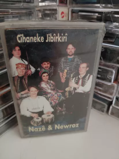 Naze & Newroz - Cihaneke Jibirkiri  -  Türkiye  Basım Kaset Albüm /Açılmamış Ambalajlı (Kürtçe)