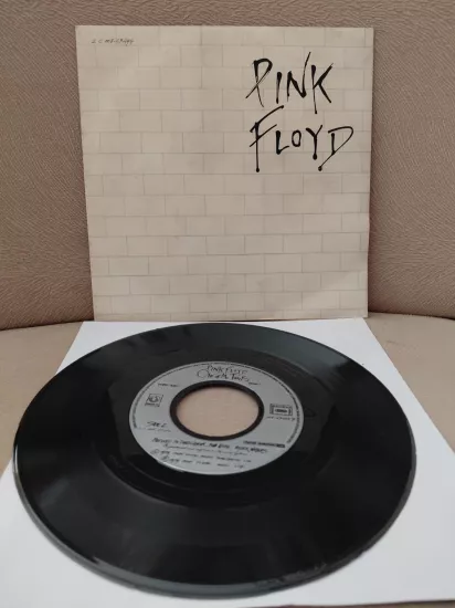 PINK FLOYD - Another Brick in The Wall  - 1979 Fransa  Basım 45lik Plak
