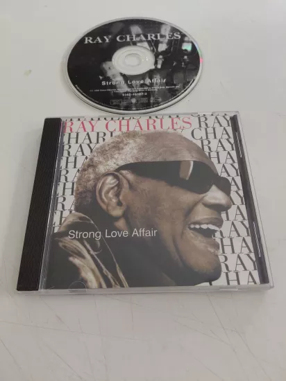 Ray Charles – Strong Love Affair – 1996 Avrupa Basım - CD Albüm