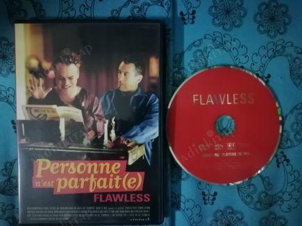 FLAWLESS -Personne  n’est Parfait(e)  Robert De Niro Philip Seymour Hoffman - DVD FİLM  112 DAKİKA (FRANSIZ BASIMDIR TÜRKÇE SEÇENEK YOKTUR)