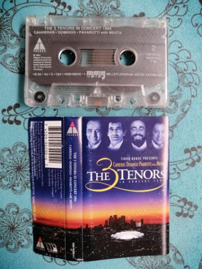 THE 3 TENORS IN CONCERT 1994 - CARRERAS / DOMINGO / PAVAROTTI - MMY  (KASET)