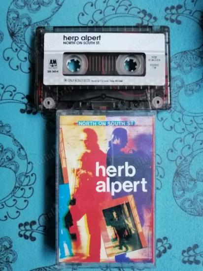 HERB ALBERT  - NORTH ON SOUTH ST. Türkiye 1988  BASIM  KASET