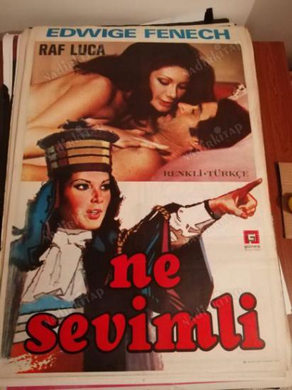 NE SEVİMLİ - EDWIGE FENECH  - 70X100 CM EBATLARINDA FİLM AFİŞİ