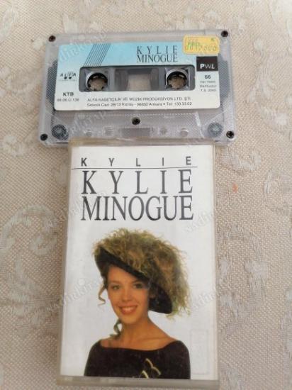 KYLIE MINOGUE / KYLIE   - 1988  TÜRKİYE    BASIM ( KASET ) KAĞITLI