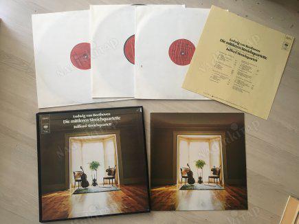 LUDWIG VAN BEETHOVEN- DIE MITTLEREN STREICHQUARTETTE- 1974 ALMANYA BASKI 3XLP BOX SET PLAK